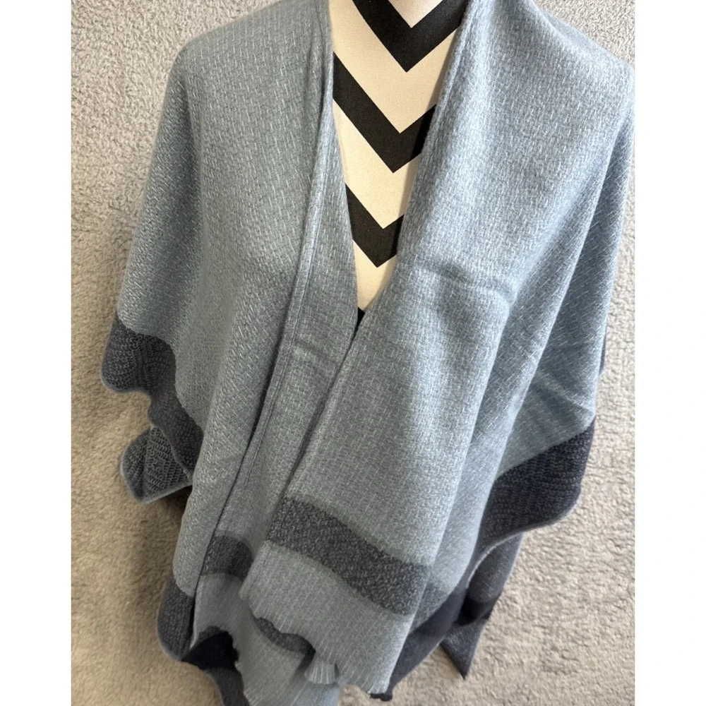 Nine‎ West Shawl Womens One Size Blue Plaid Cover Up Scarf Soft New With Tag